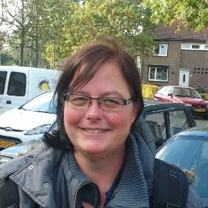 Carola Knijnenburg