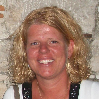 Titia Kontaxis-Rakers