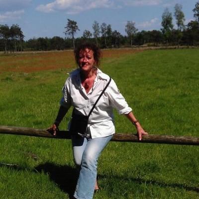 Sandra van der Leeuw