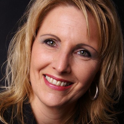 Yola Dekker