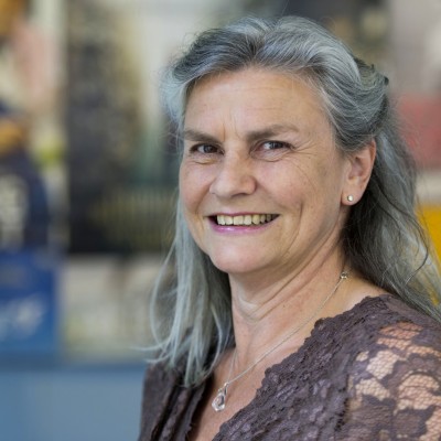 Titia Leune