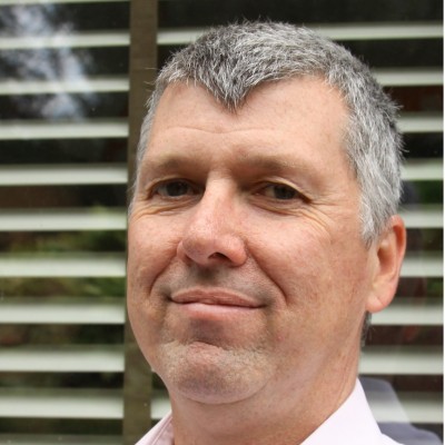Ronald v Overbeeke